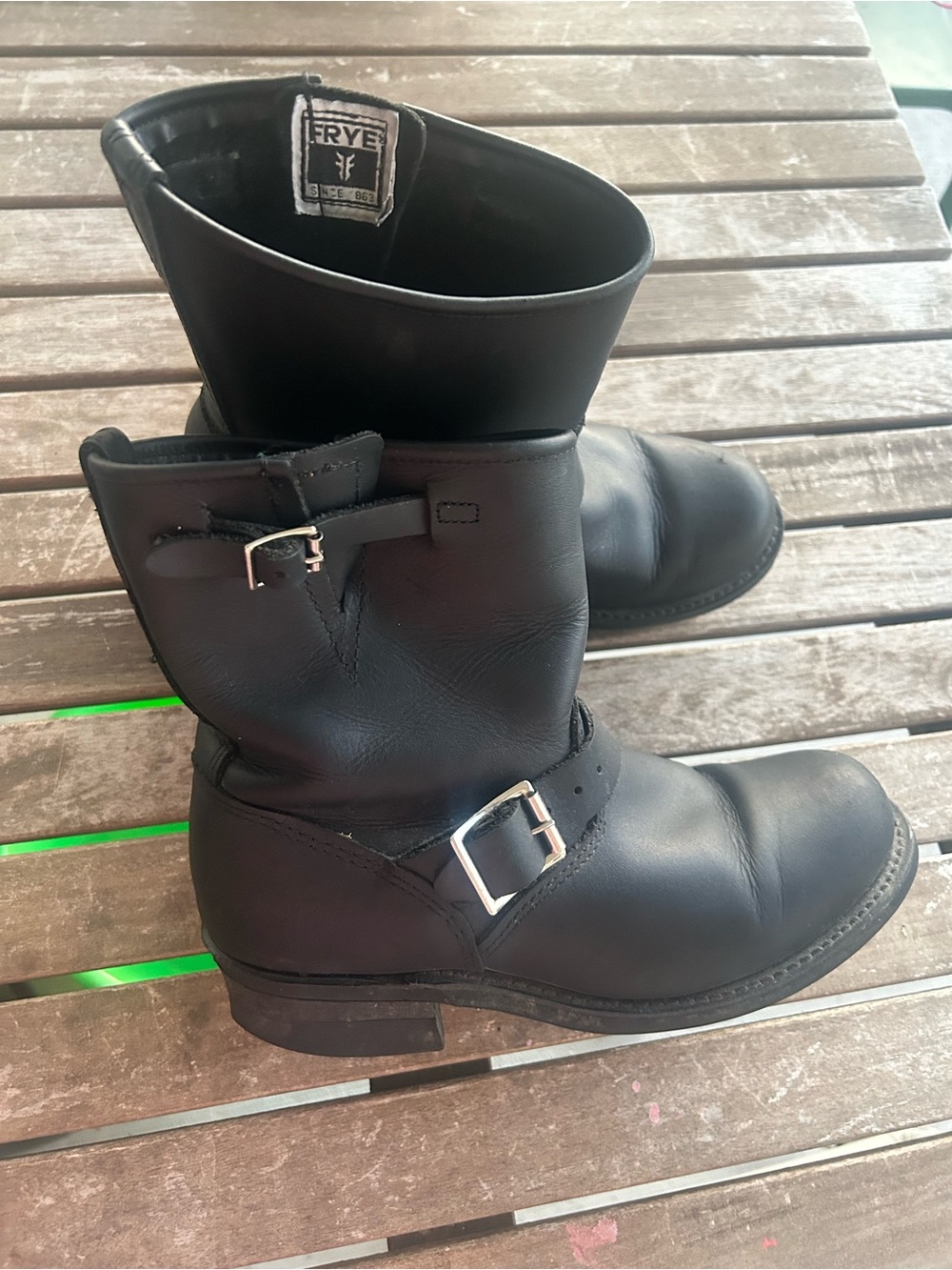 Frye Black Leather Women's Engineer 8R Boots size 8.5